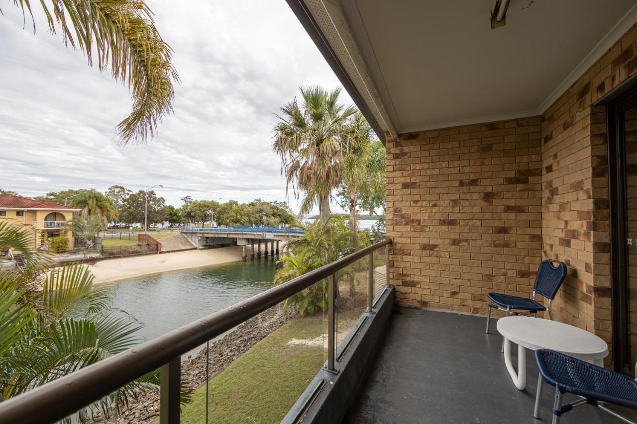 Bribie Waterways Motel Bongaree Exterior photo