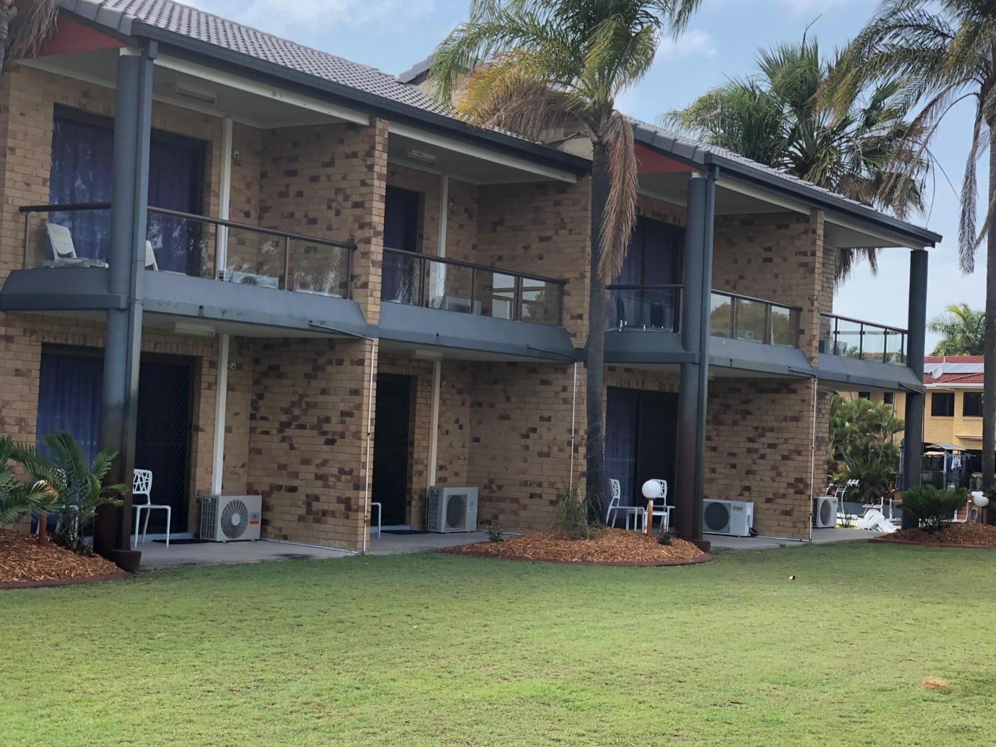 Bribie Waterways Motel Bongaree Exterior photo