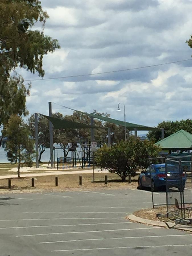 Bribie Waterways Motel Bongaree Exterior photo