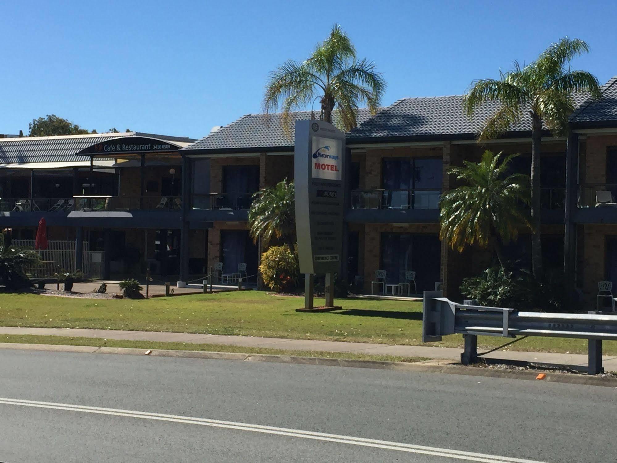 Bribie Waterways Motel Bongaree Exterior photo