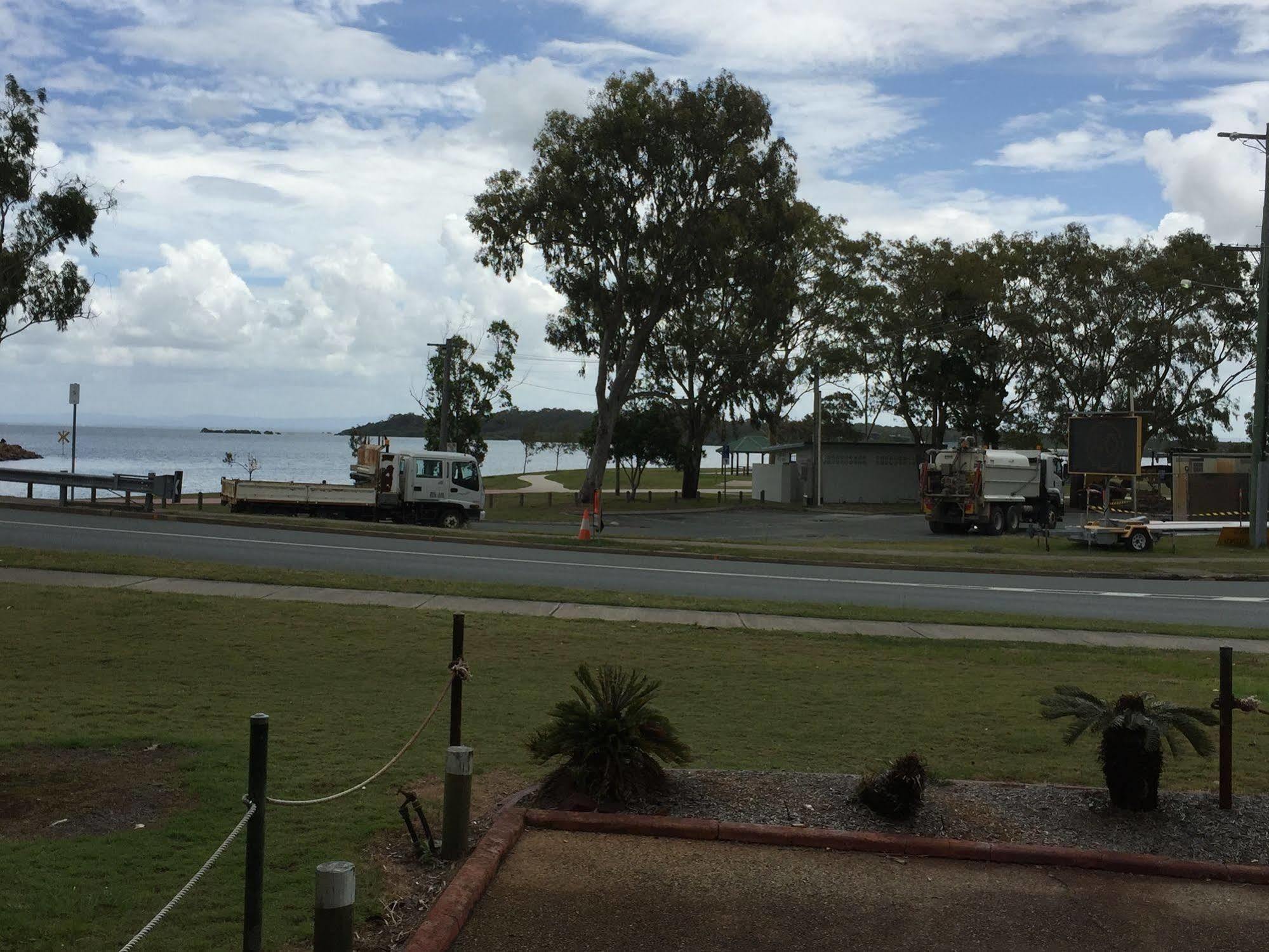 Bribie Waterways Motel Bongaree Exterior photo