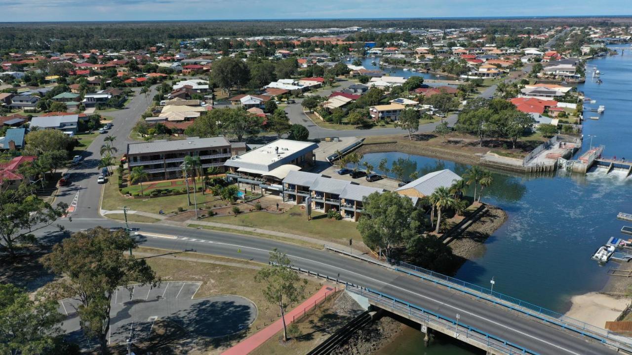 Bribie Waterways Motel Bongaree Exterior photo