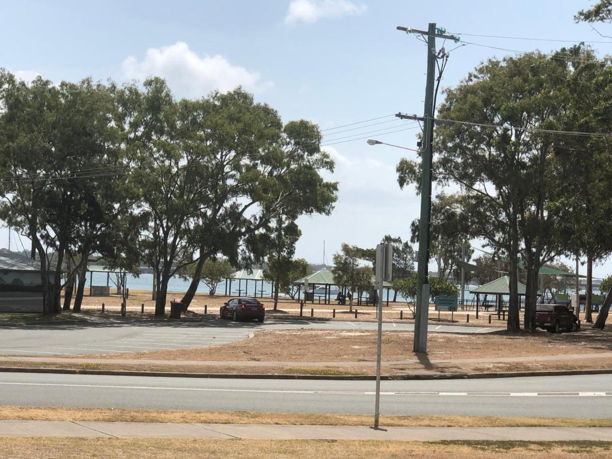 Bribie Waterways Motel Bongaree Exterior photo